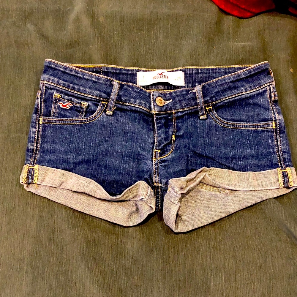 Hollister women’s jean shorts
